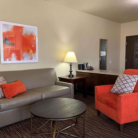 Radisson Hotel River Falls Екстериор снимка