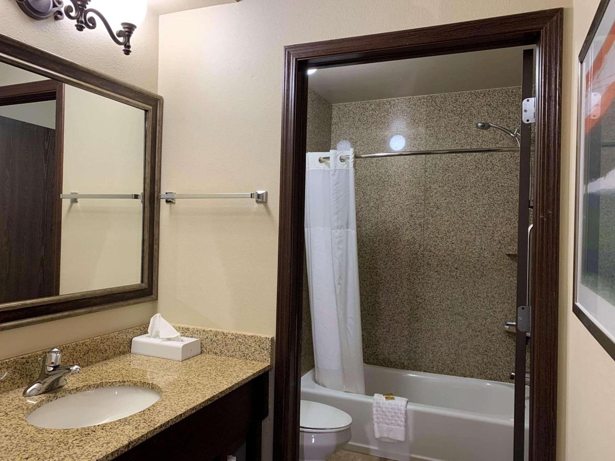Radisson Hotel River Falls Екстериор снимка
