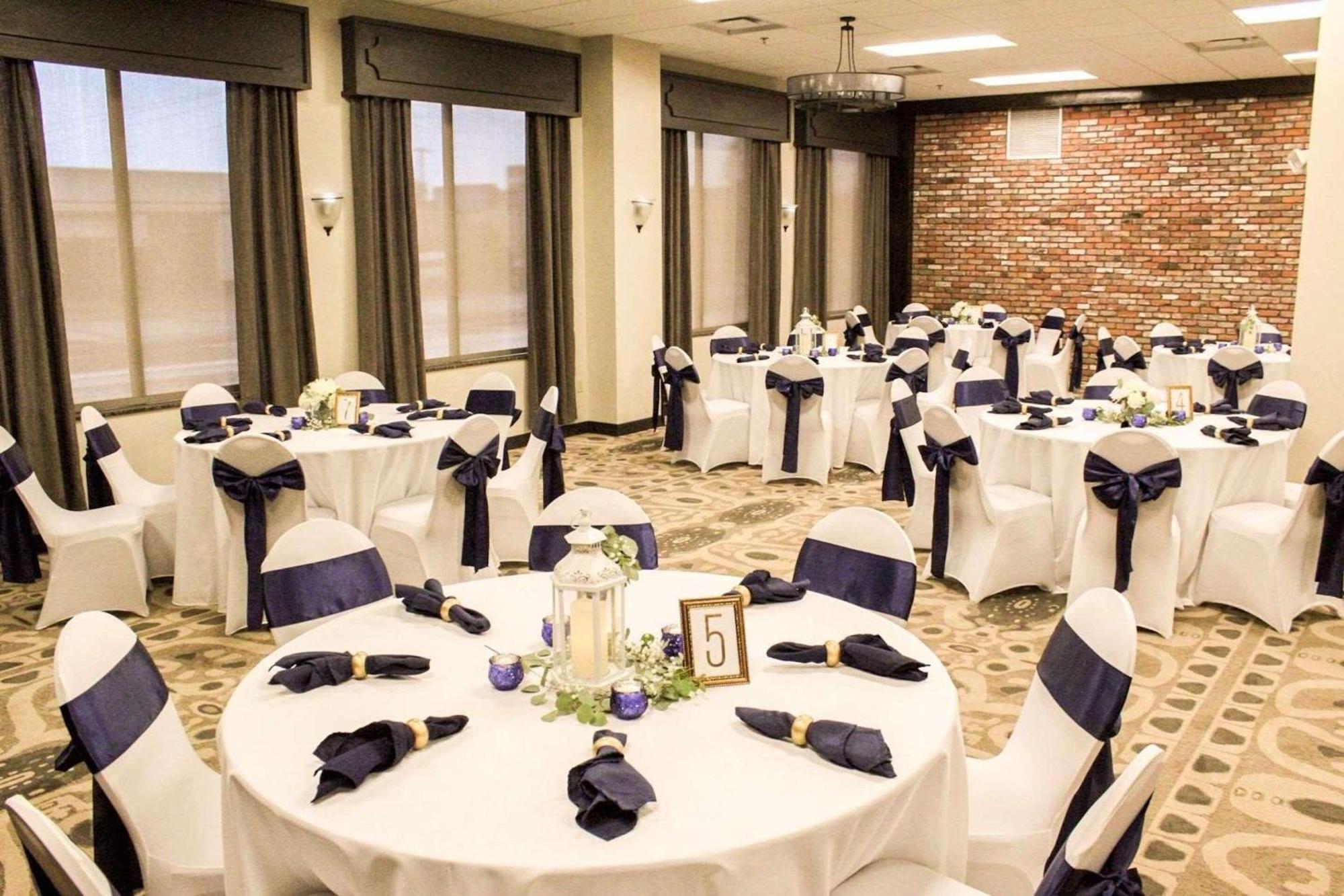 Radisson Hotel River Falls Екстериор снимка