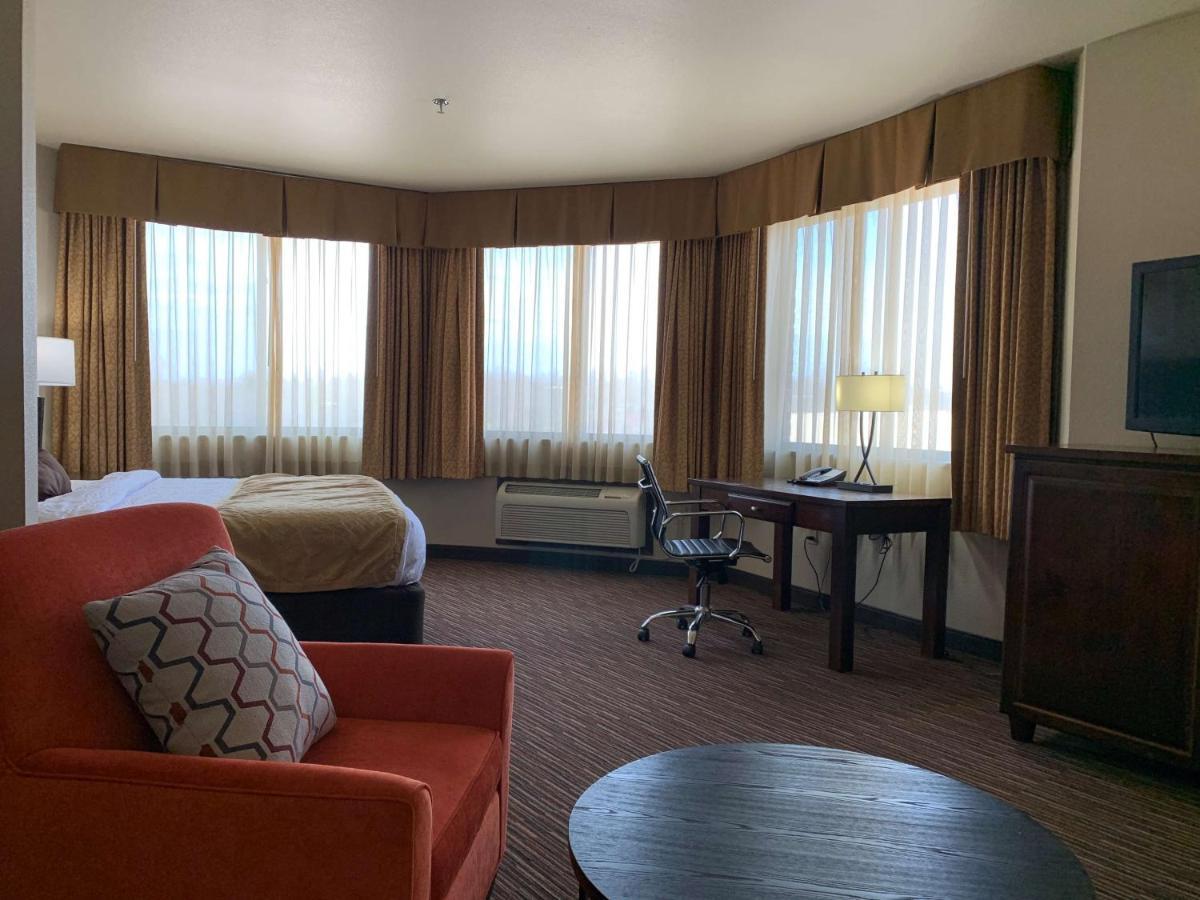 Radisson Hotel River Falls Екстериор снимка